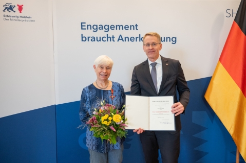 Bundesverdienstkreuz für Irmgard Jasker