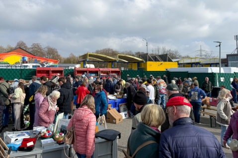 Flohmarkt für einen guten Zweck feiert Jubiläum