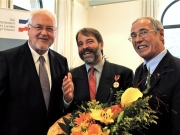 v.l.n.r.: Ministerpräsident Carstensen, Axel Schmidt, Kreispräsident Tiemann